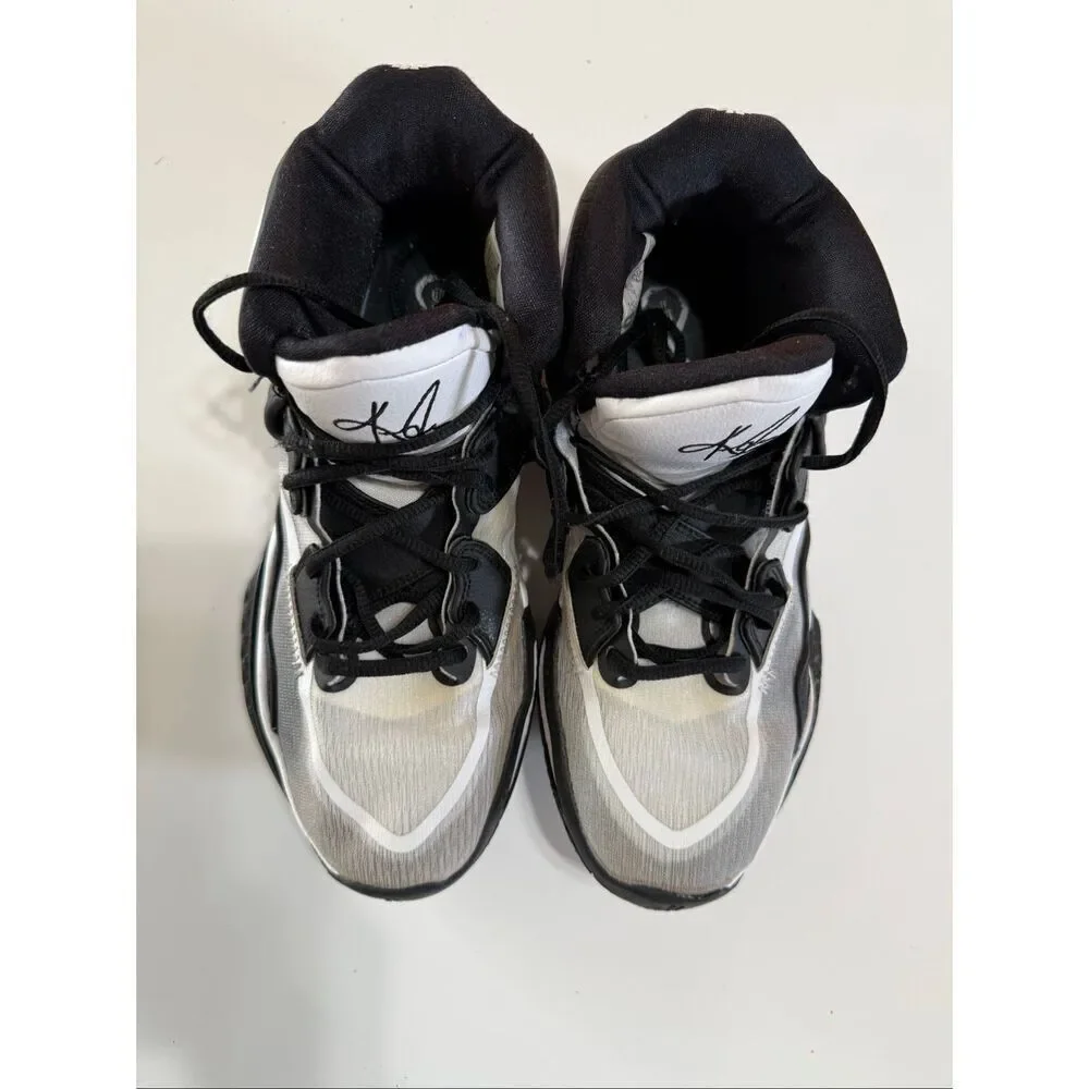 Nike men used